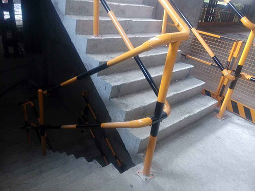 施工樓梯防護欄桿